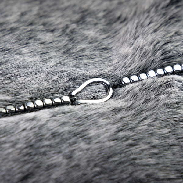 Bracciale scuro con cubi in ematite