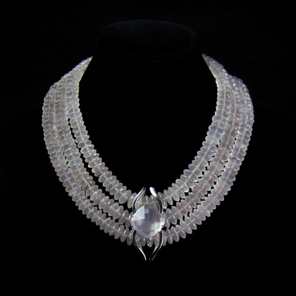 Collana a tre fili in Quarzo Rosa