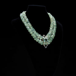 Collana in prinite con prasiolite centrale